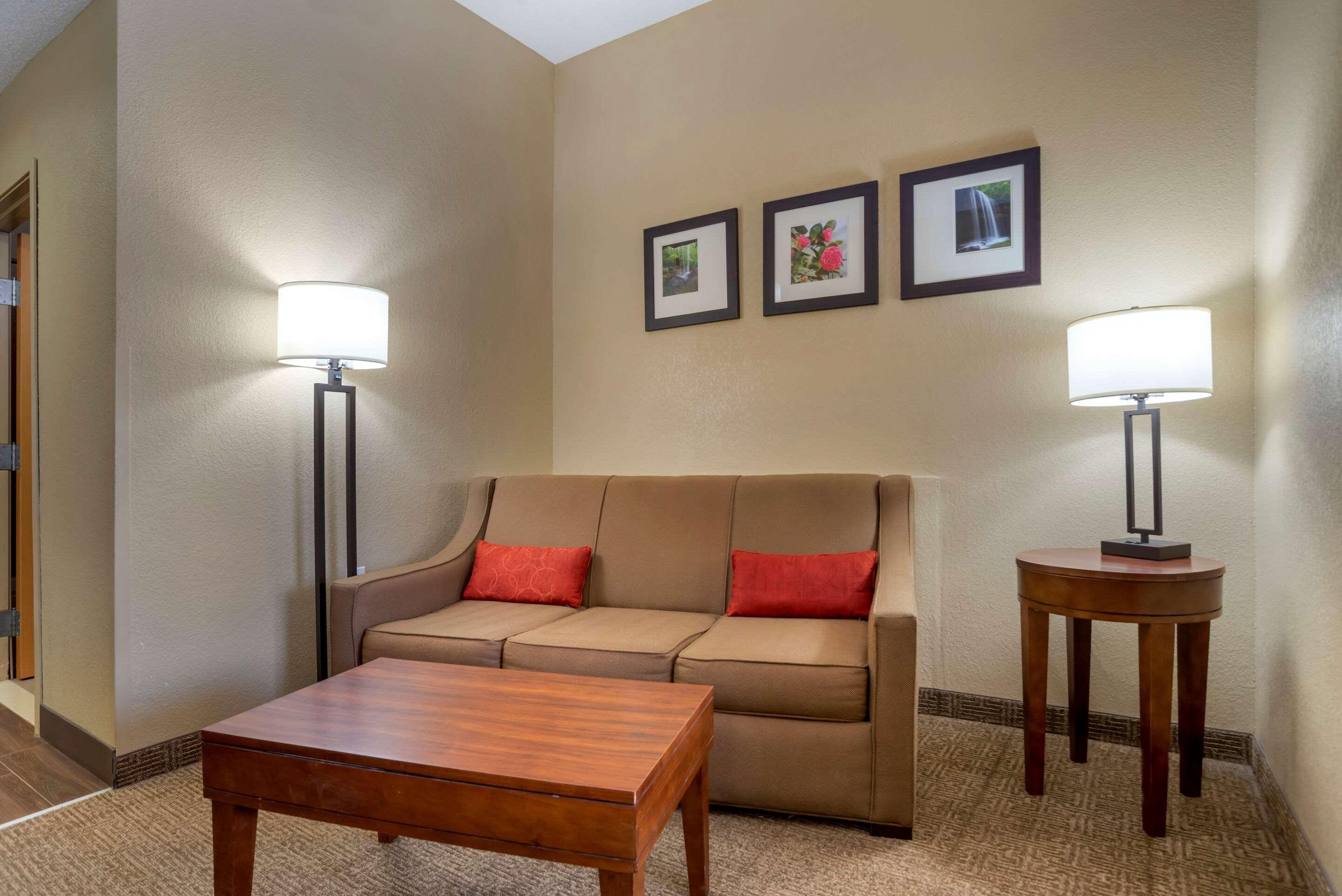 Comfort Suites Oxford I-20 Exit 188 Exterior foto