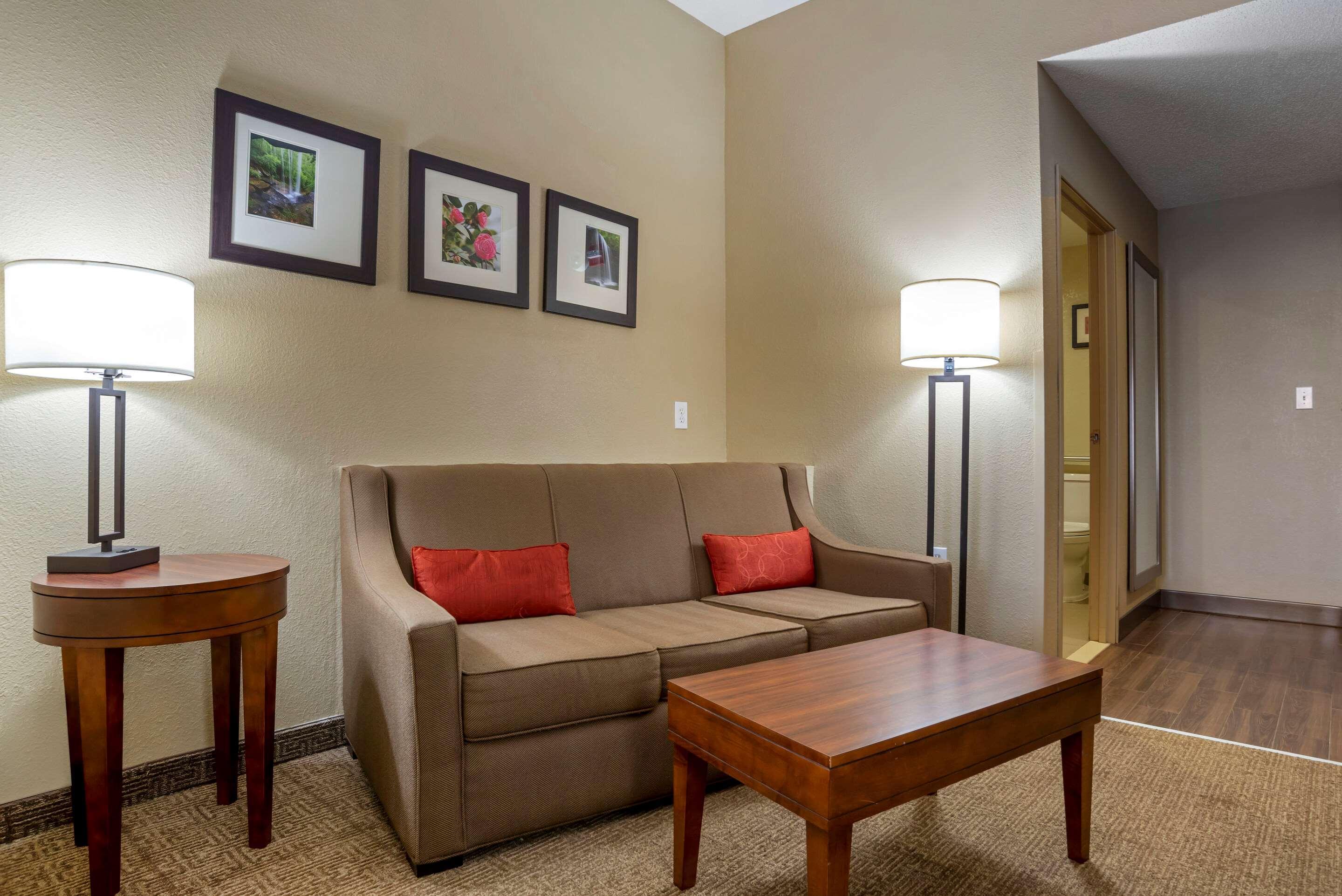 Comfort Suites Oxford I-20 Exit 188 Exterior foto